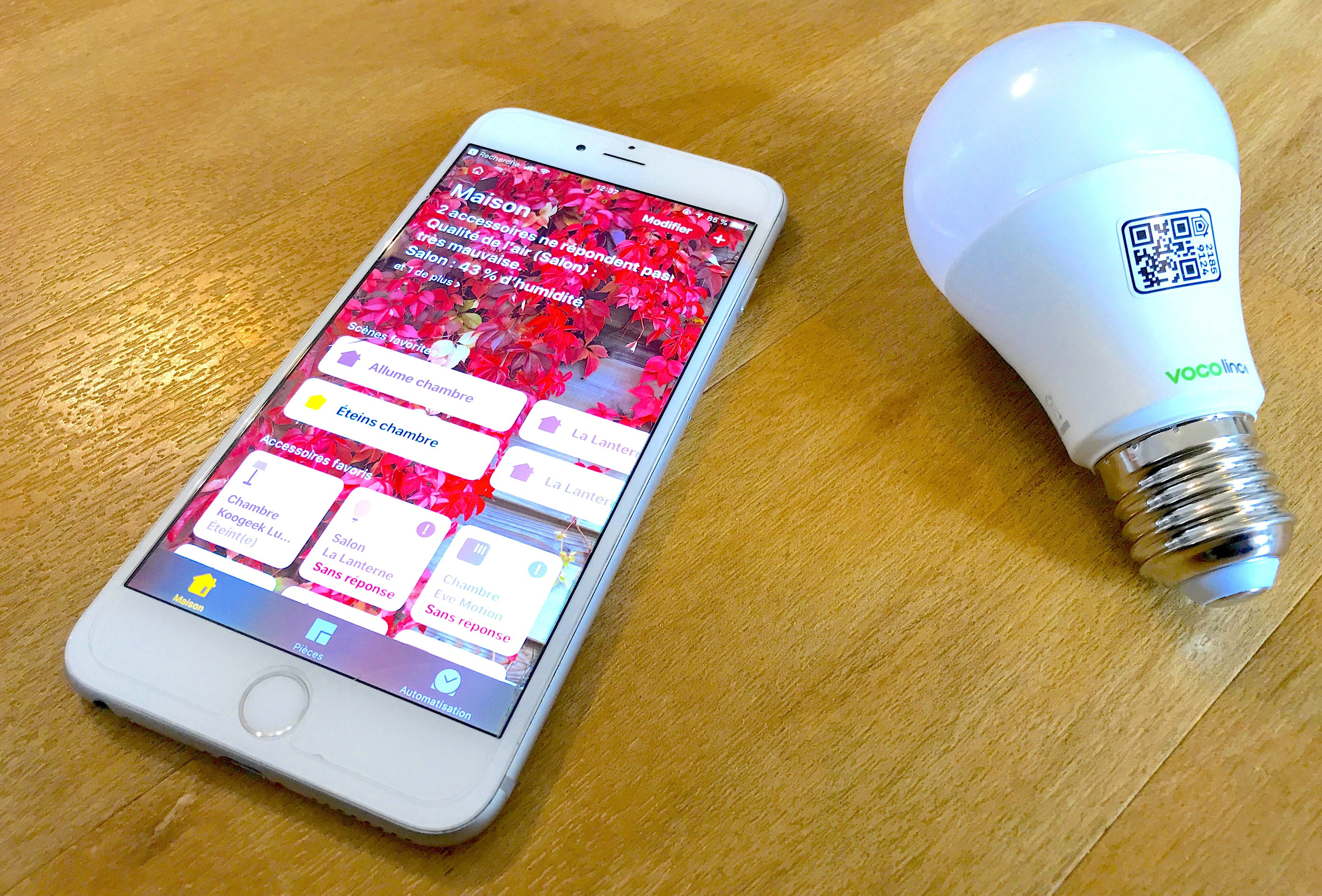 Avant son test, l'ampoule connectée Vocolinc en photos : compatible HomeKit  et enceintes intelligentes