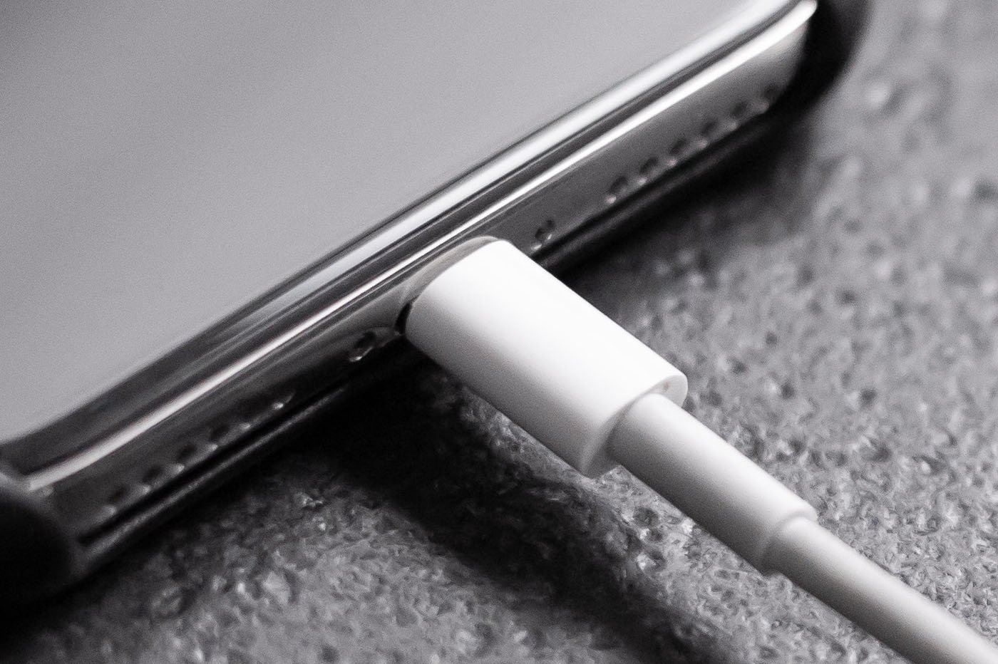Chargeurs - Indispensables pour la recharge - Accessoires pour iPhone -  Apple (FR)
