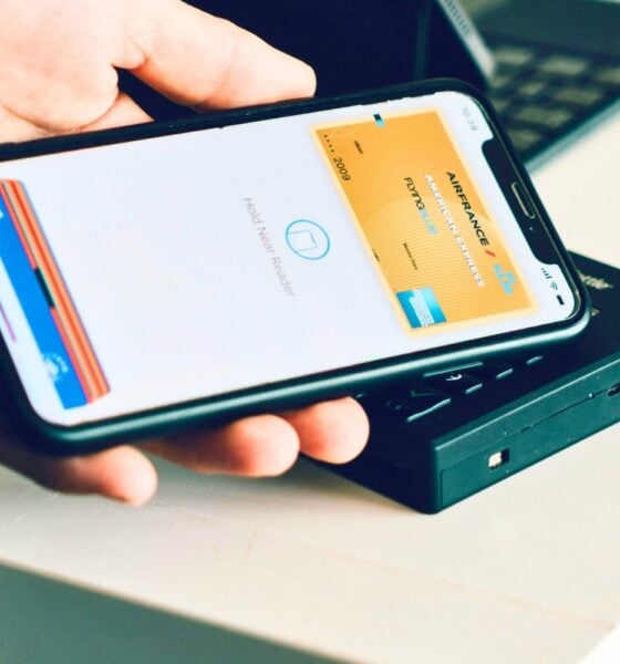 Apple pay nfc wallet