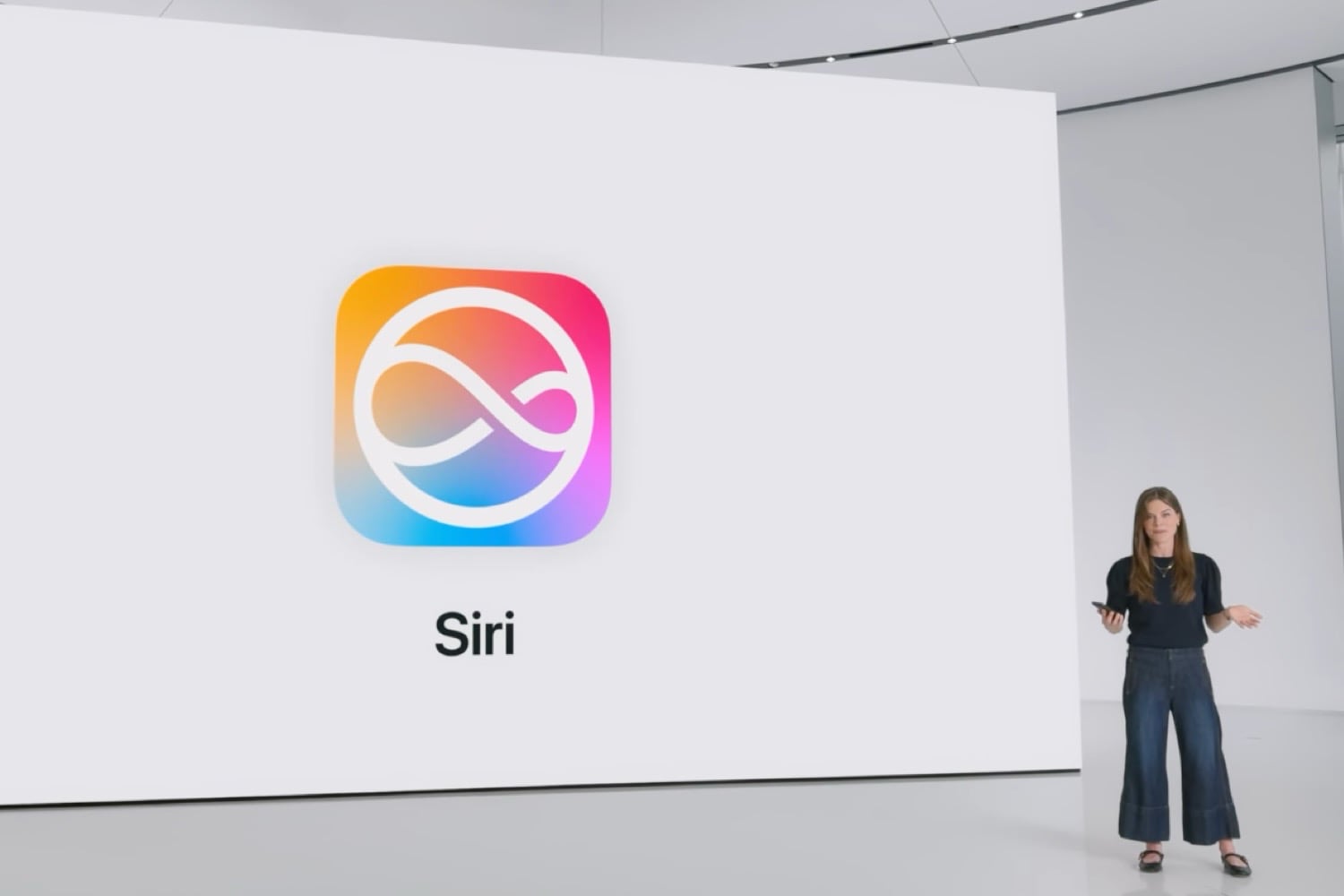 Siri iOS 18 WWDC 2024