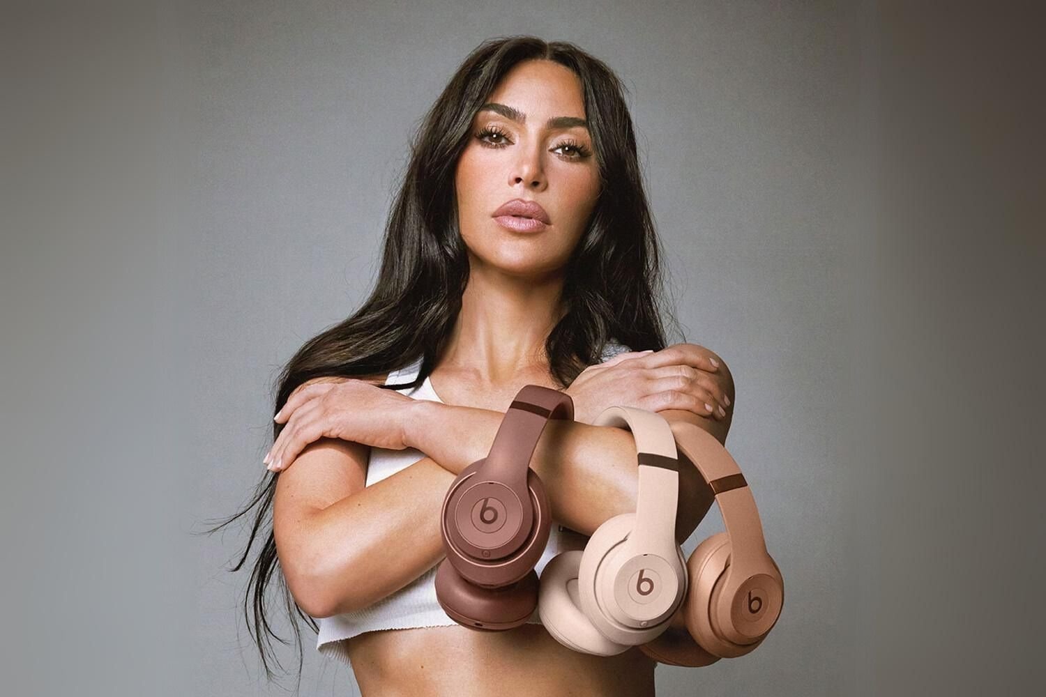 Kim kardashian beats stuio pro