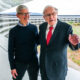 Tim cook warren buffet