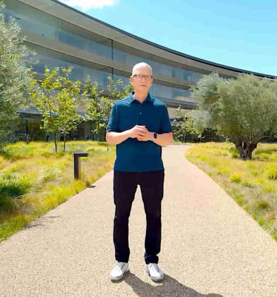 Tim cook apple park