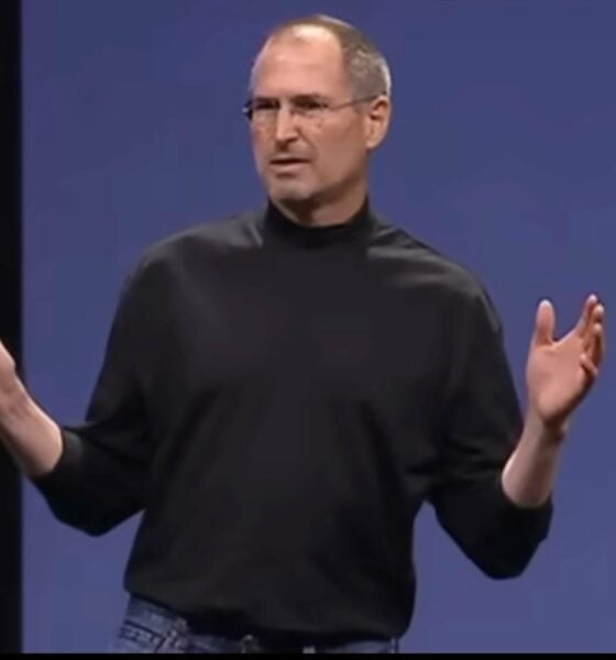 Steve Jobs présentation iPhone