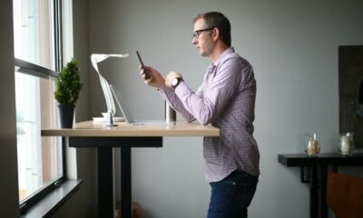 Standing desk