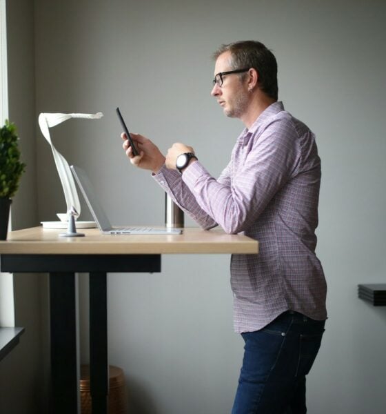 Standing desk