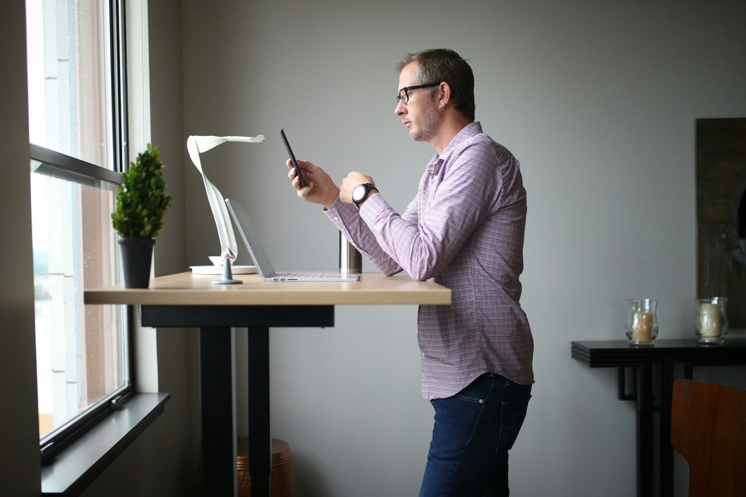 Standing desk