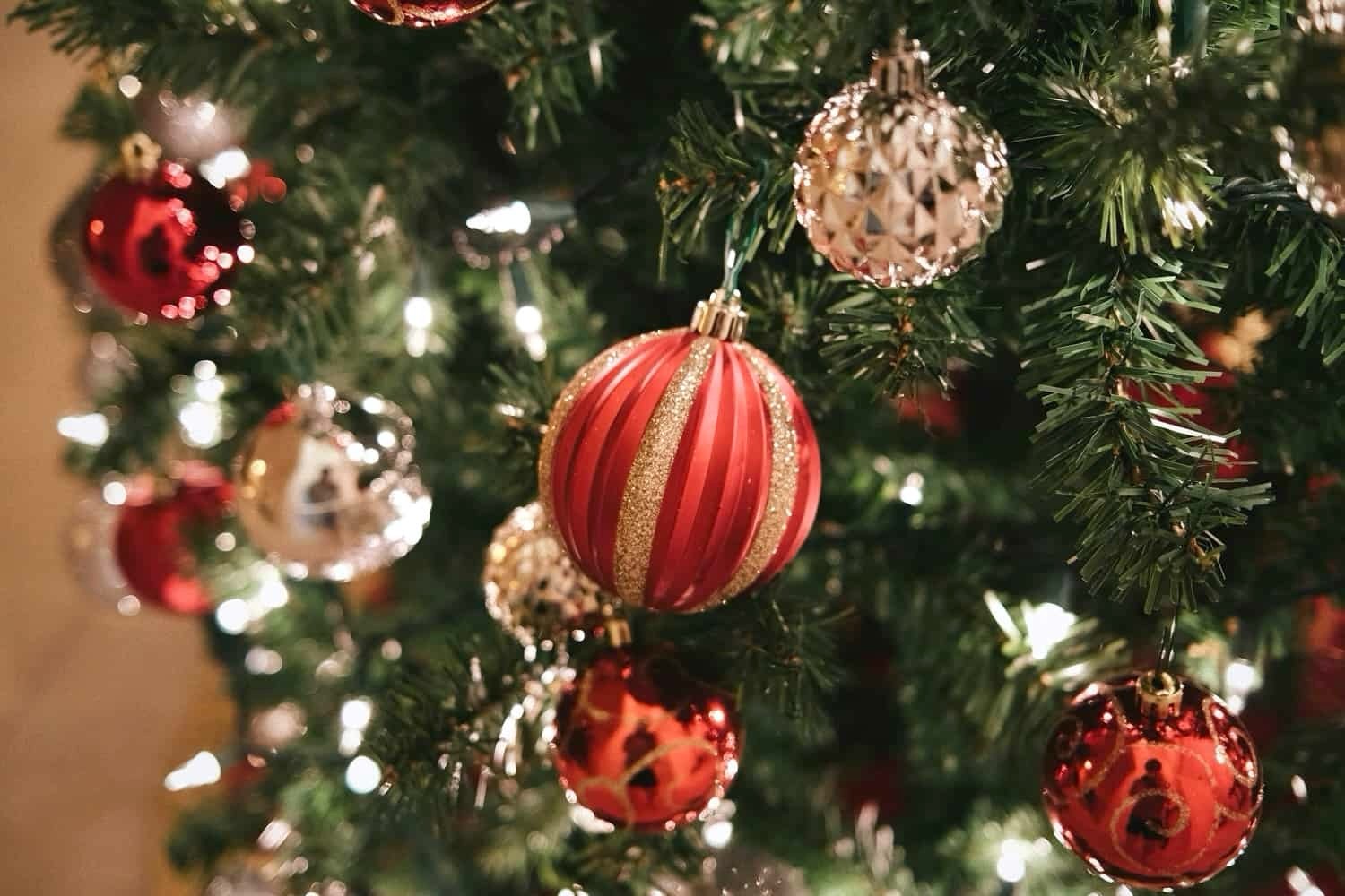 Noël sapin et boules